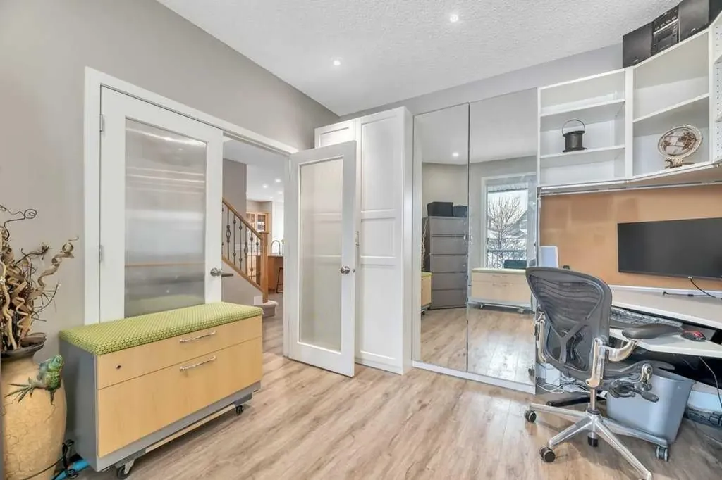 392 Rainbow Falls Way Chestermere AB T1X 1S6