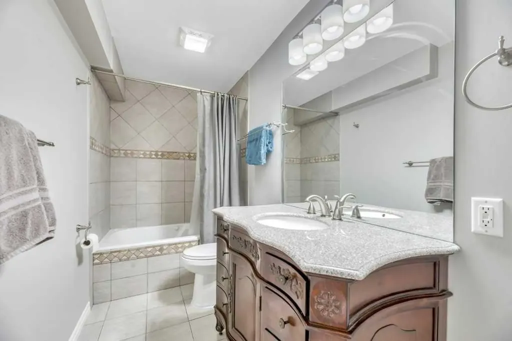 392 Rainbow Falls Way Chestermere AB T1X 1S6