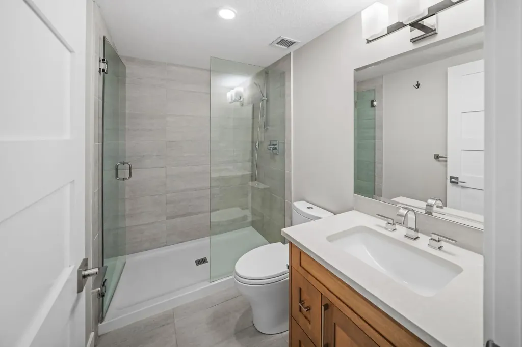 810 7th Street Canmore AB T1W 0N4