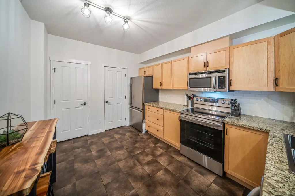 101 Montane Road Canmore AB T1W 0G2