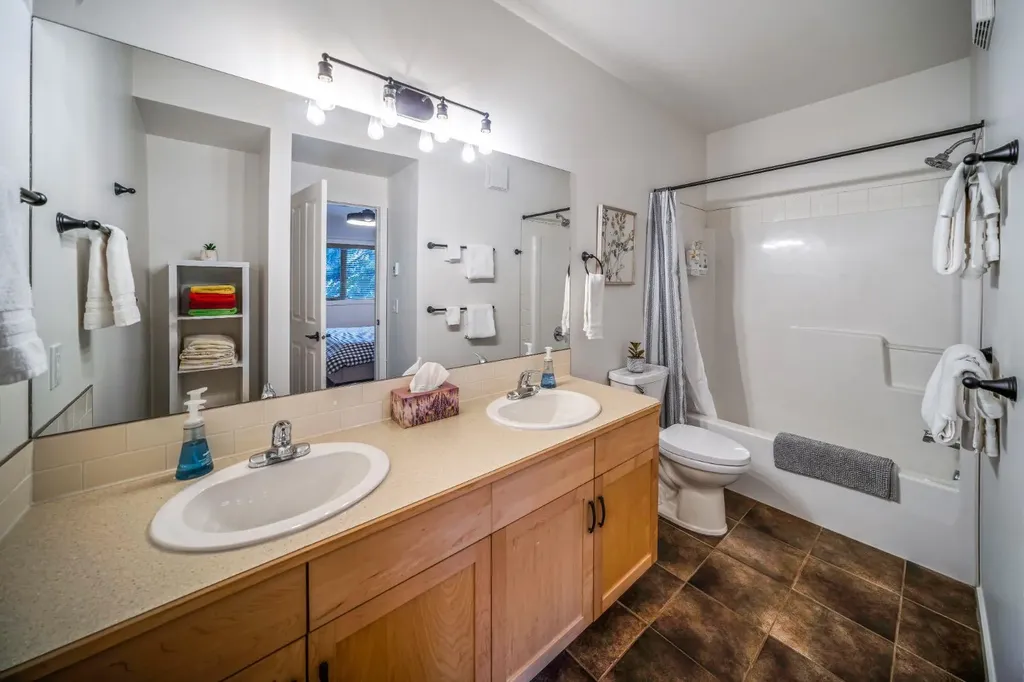 101 Montane Road Canmore AB T1W 0G2