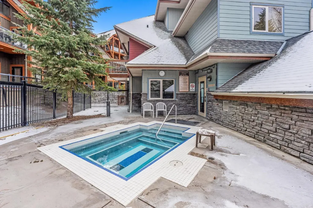 101 Montane Road Canmore AB T1W 0G2