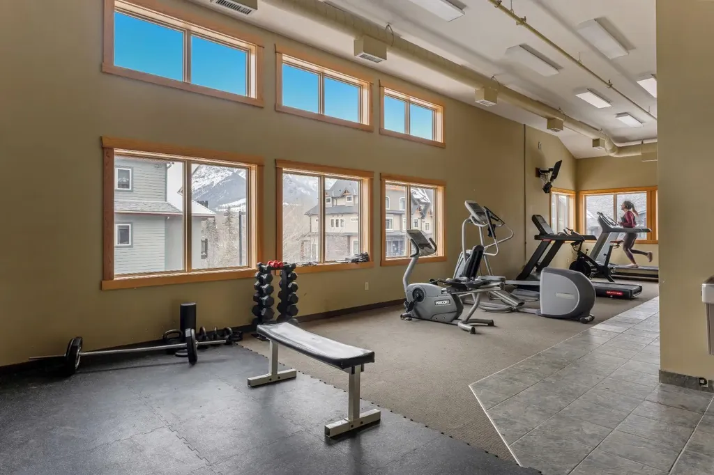101 Montane Road Canmore AB T1W 0G2