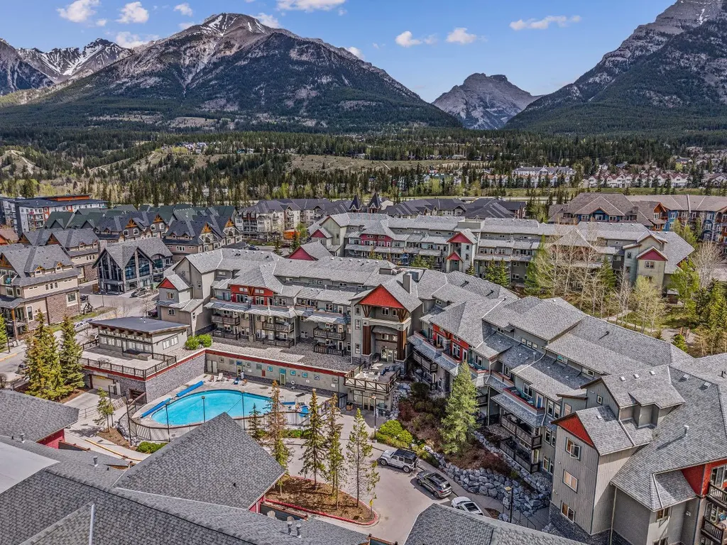 101 Montane Road Canmore AB T1W 0G2