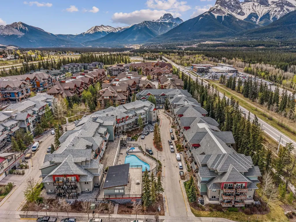 101 Montane Road Canmore AB T1W 0G2