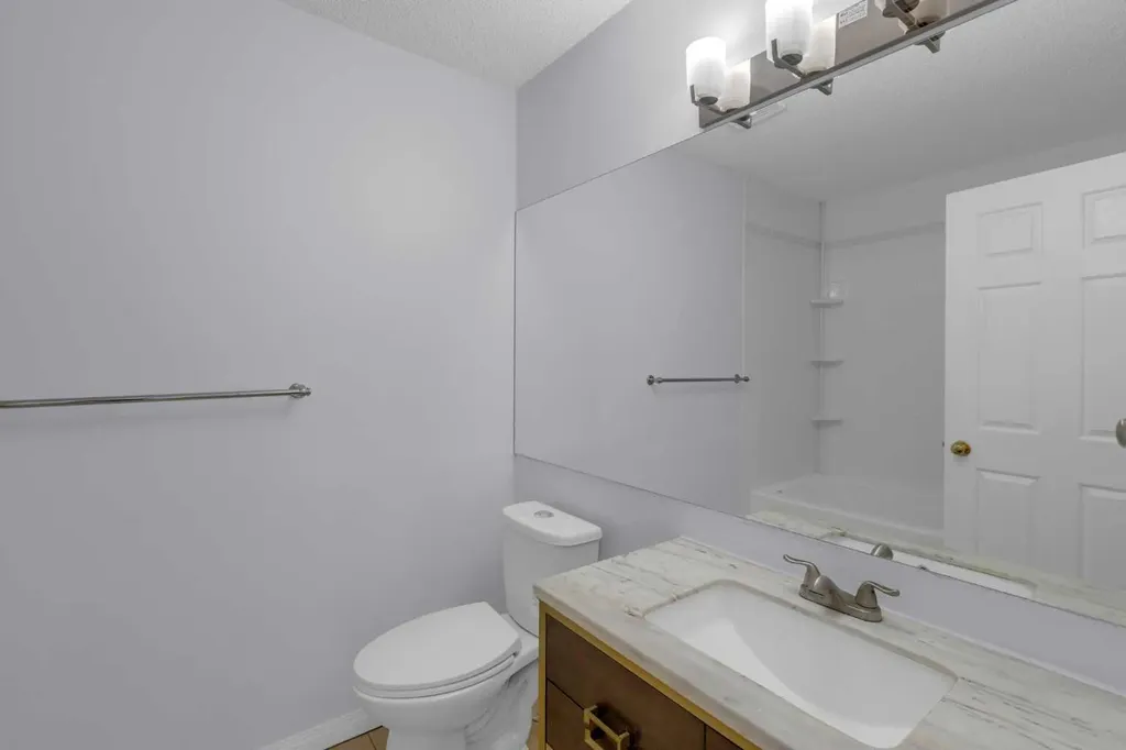 200 Sandstone Drive NW Calgary AB T3K 4N7
