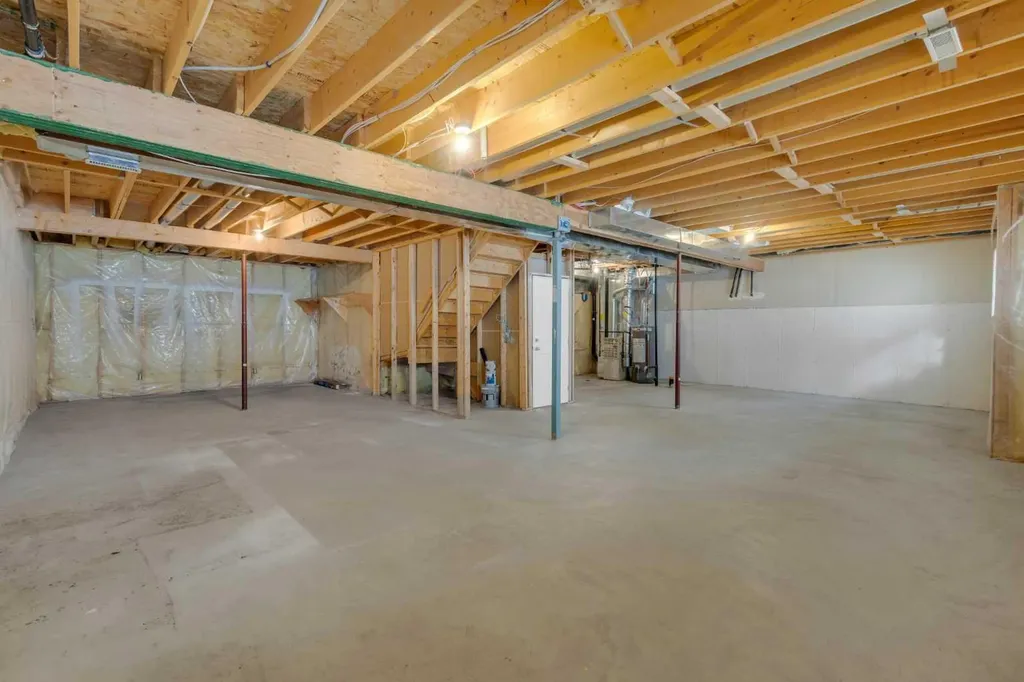 200 Sandstone Drive NW Calgary AB T3K 4N7