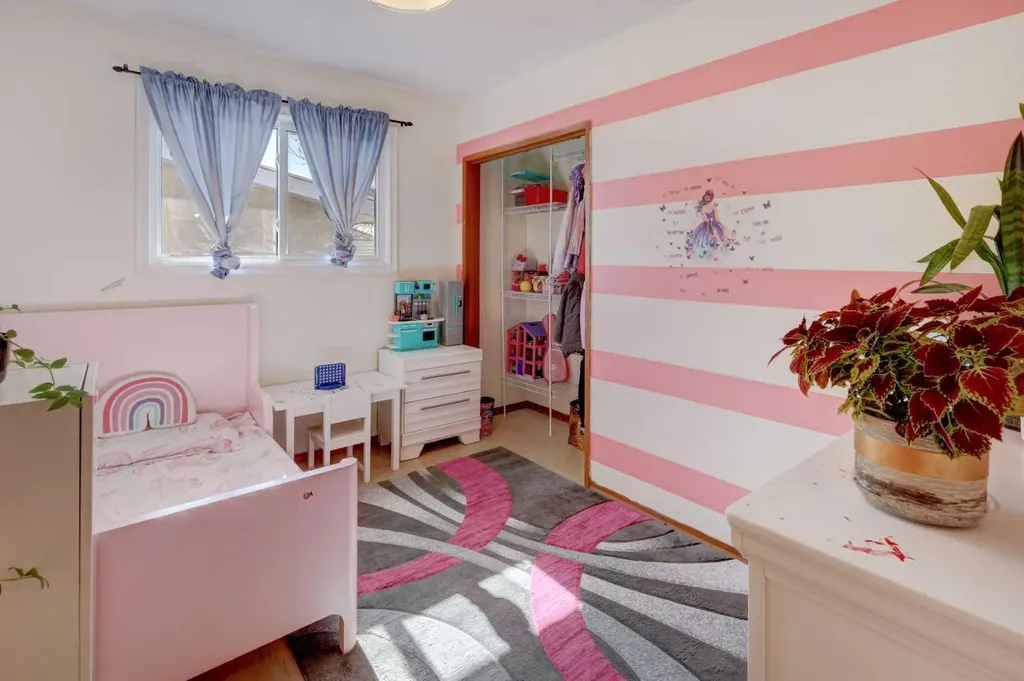 4721 Edmonton Trail NE Calgary AB T2E 3V7