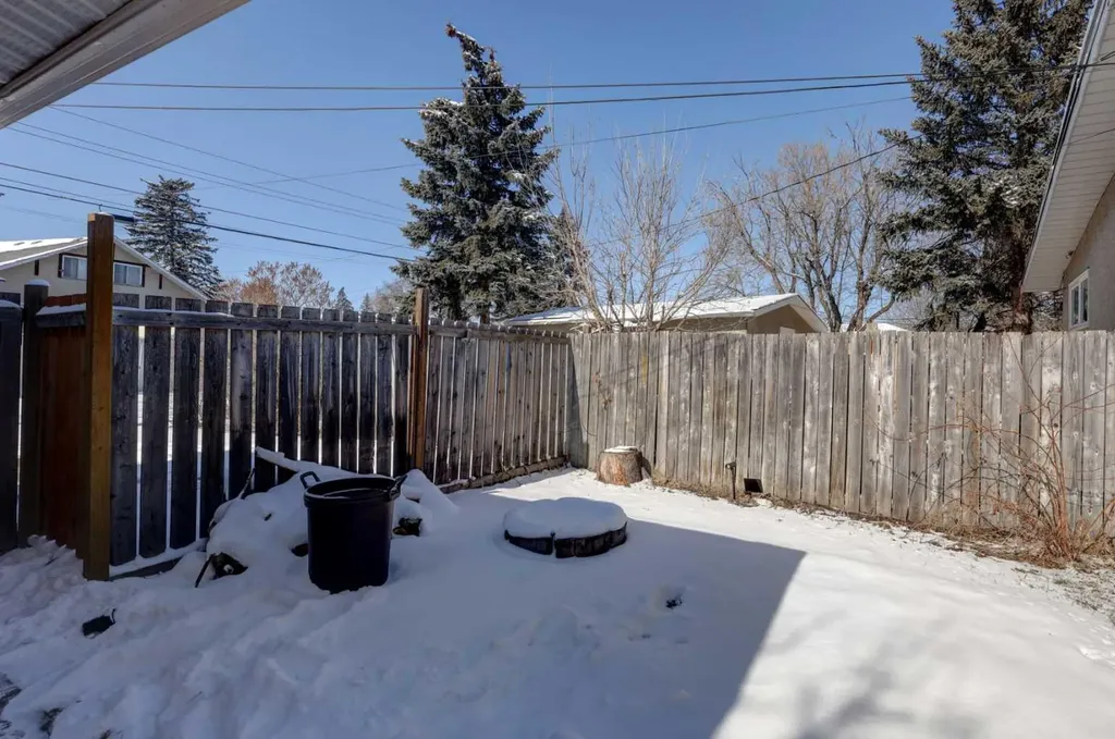 4721 Edmonton Trail NE Calgary AB T2E 3V7