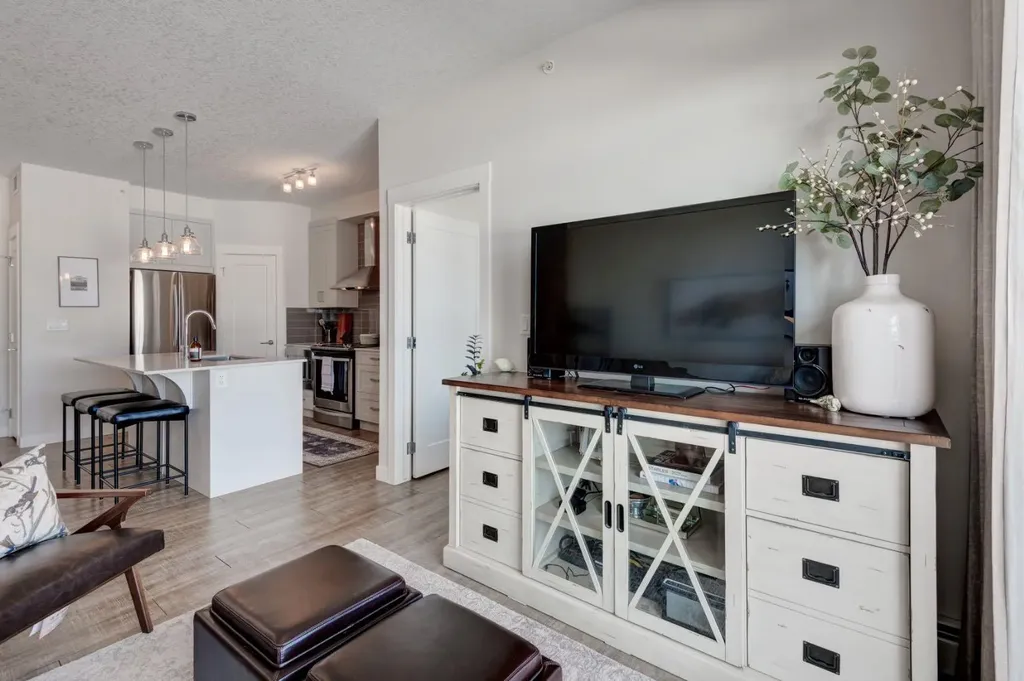 10 Walgrove Walk SE Calgary AB T2X 4E3