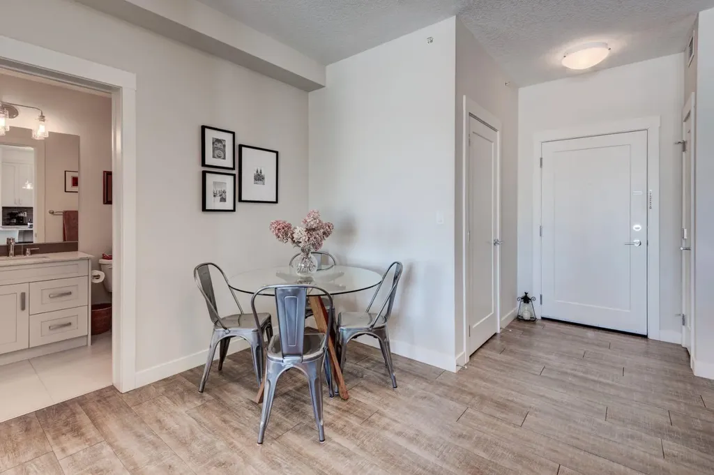 10 Walgrove Walk SE Calgary AB T2X 4E3