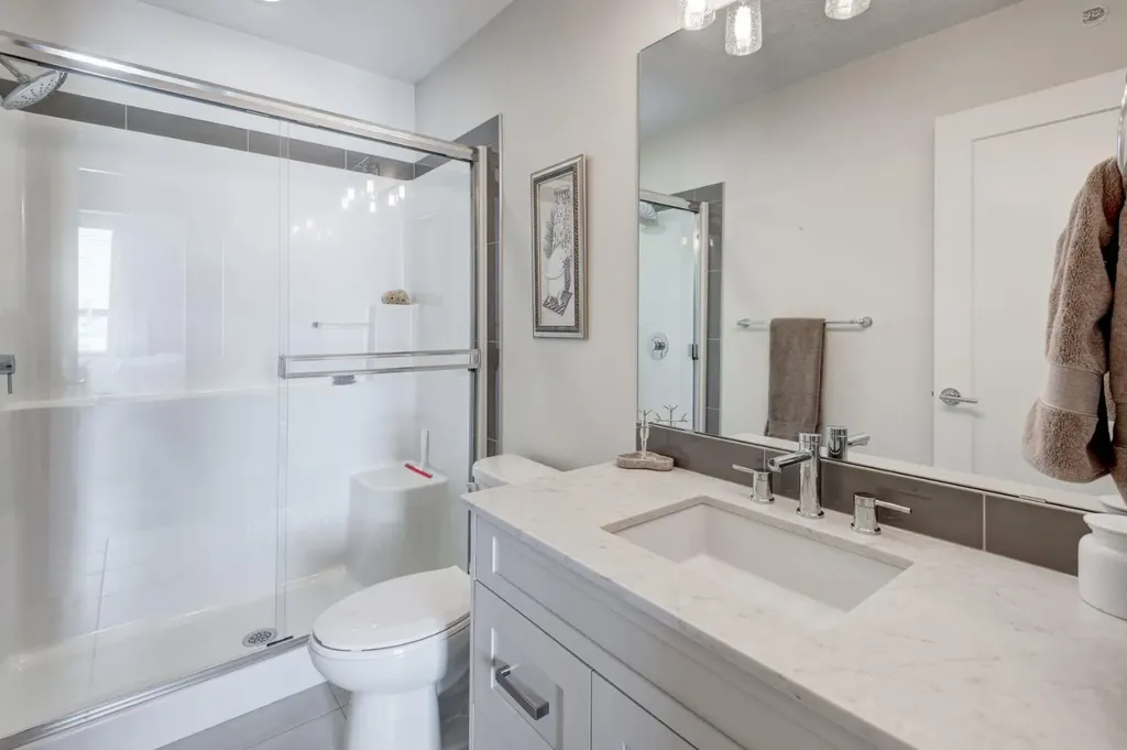 10 Walgrove Walk SE Calgary AB T2X 4E3