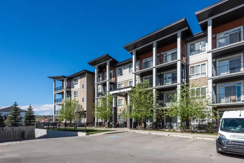 10 Walgrove Walk SE Calgary AB T2X 4E3