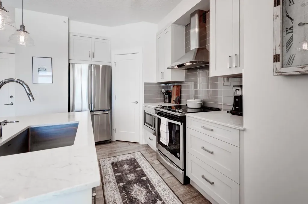 10 Walgrove Walk SE Calgary AB T2X 4E3