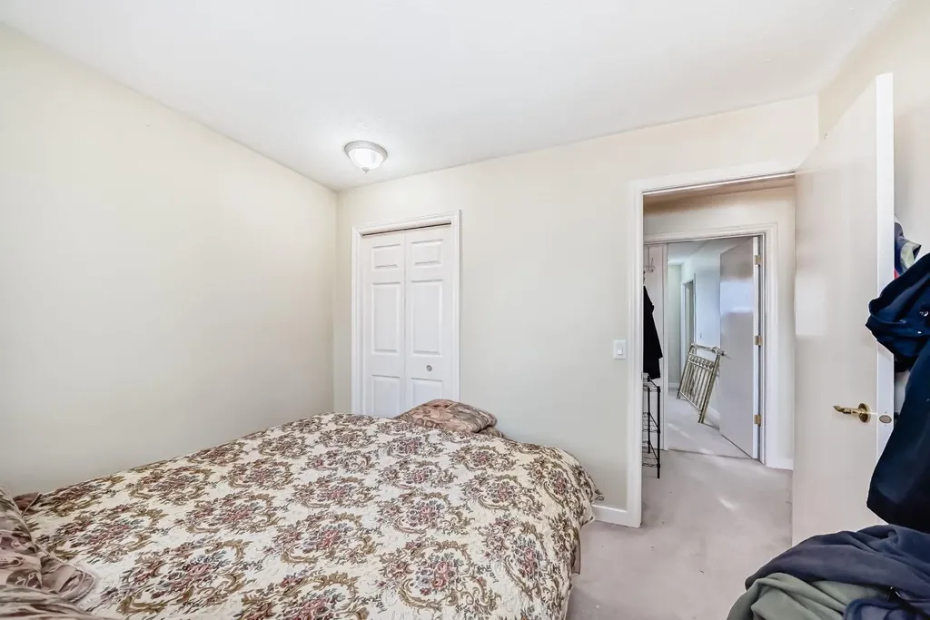247 Bracewood Road SW Calgary AB T2W 3C2