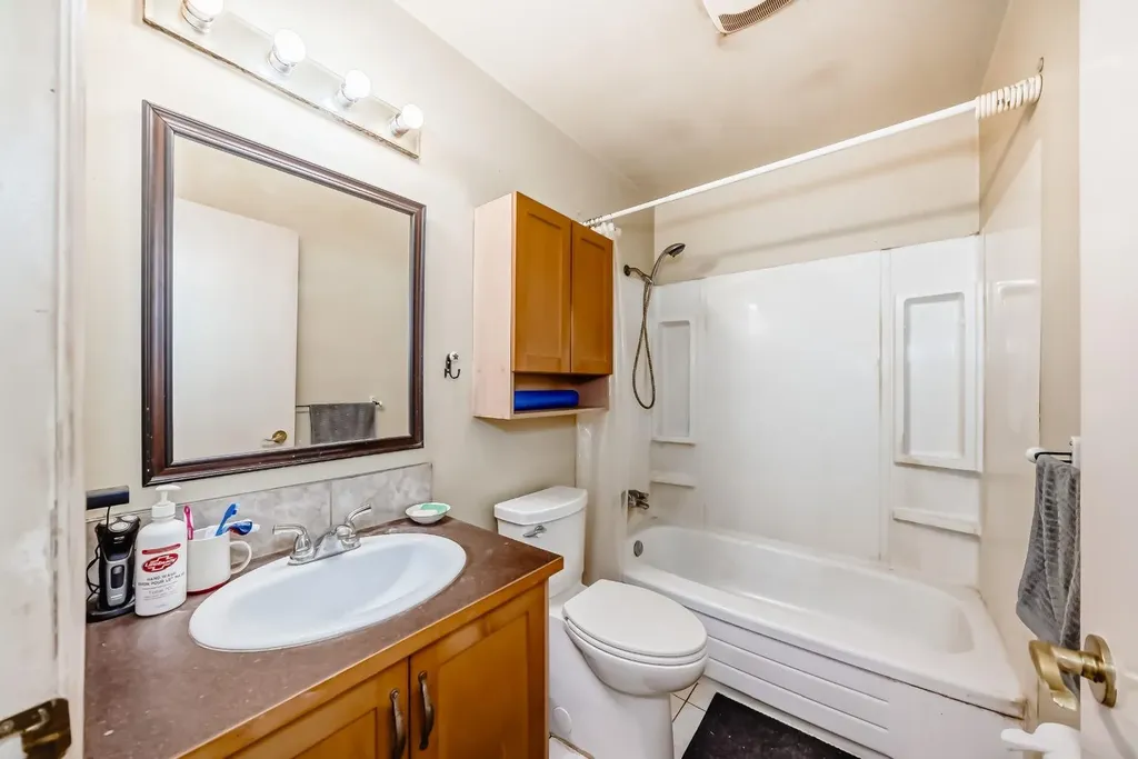 247 Bracewood Road SW Calgary AB T2W 3C2