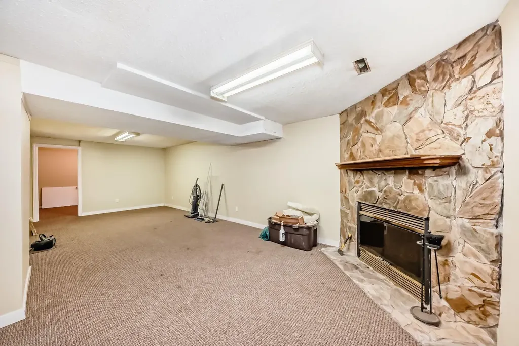 247 Bracewood Road SW Calgary AB T2W 3C2