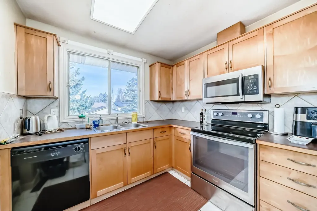 247 Bracewood Road SW Calgary AB T2W 3C2