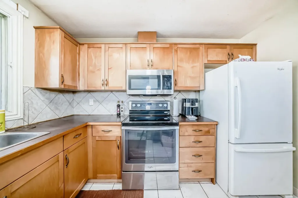 247 Bracewood Road SW Calgary AB T2W 3C2