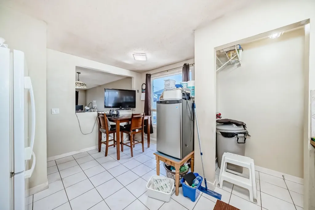 247 Bracewood Road SW Calgary AB T2W 3C2