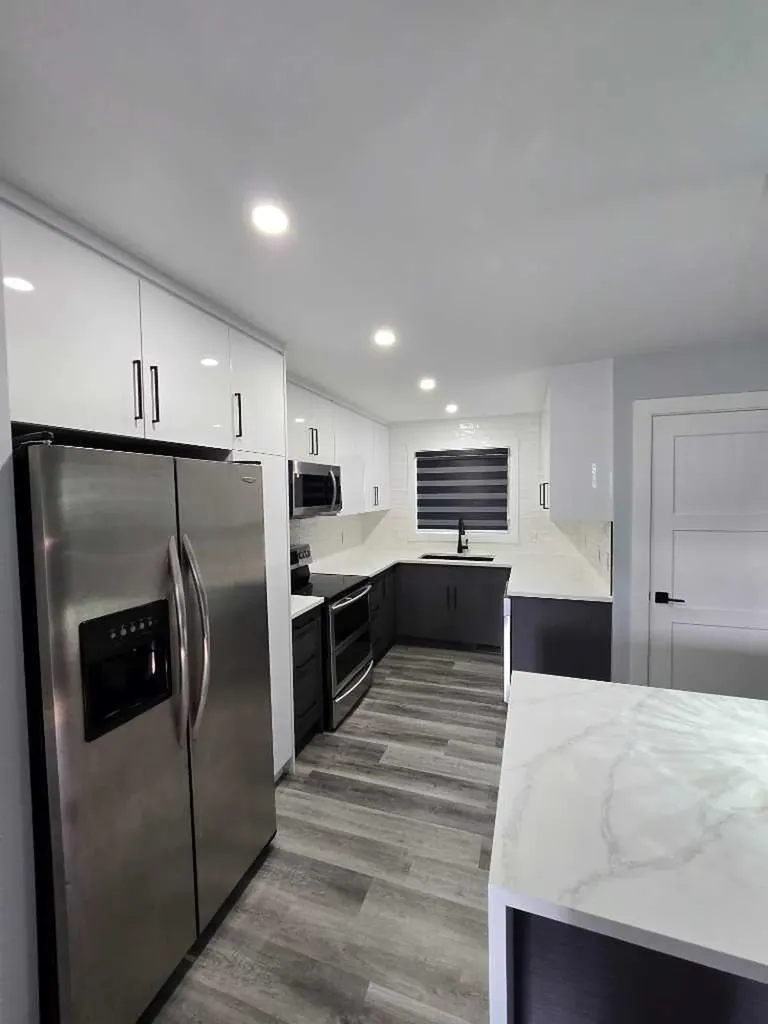 327 Rundleview Drive NE Calgary AB T1Y 1H9
