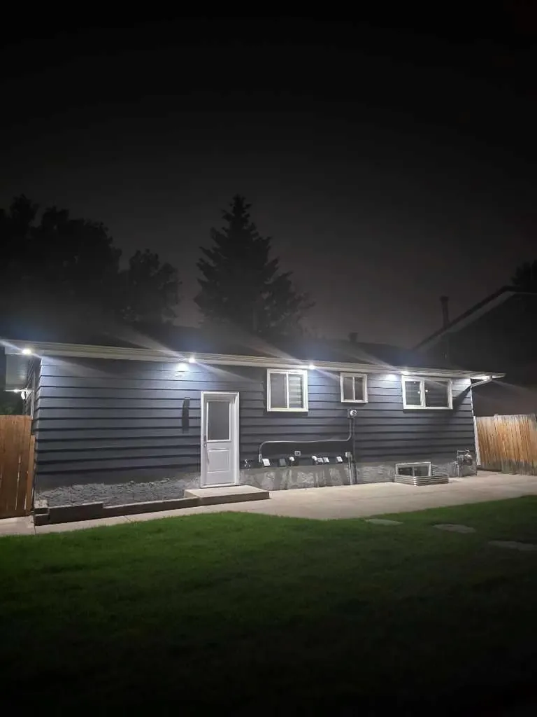 327 Rundleview Drive NE Calgary AB T1Y 1H9