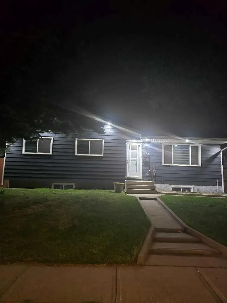 327 Rundleview Drive NE Calgary AB T1Y 1H9