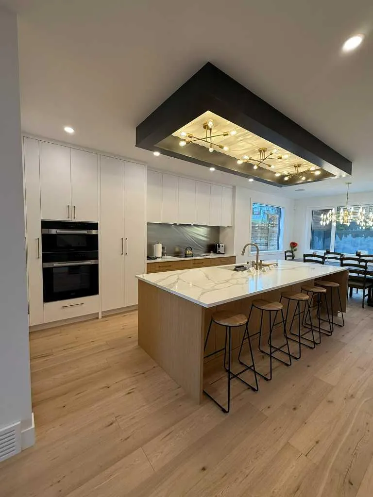 1924 10 Avenue NW Calgary AB T2N1G3