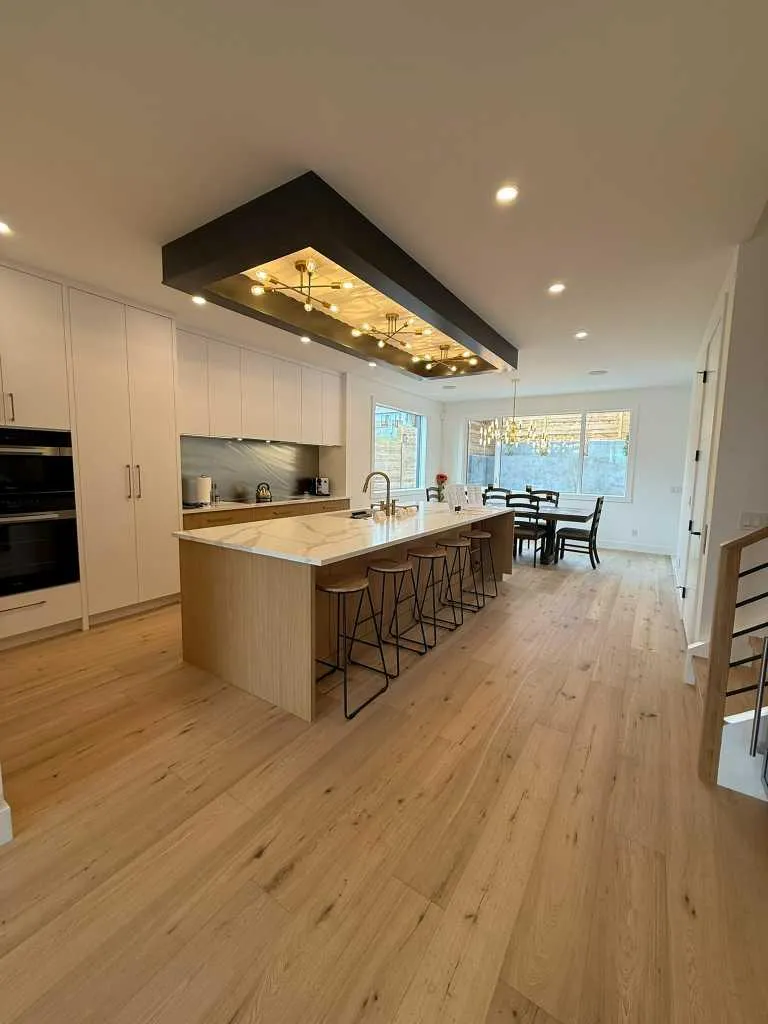 1924 10 Avenue NW Calgary AB T2N1G3