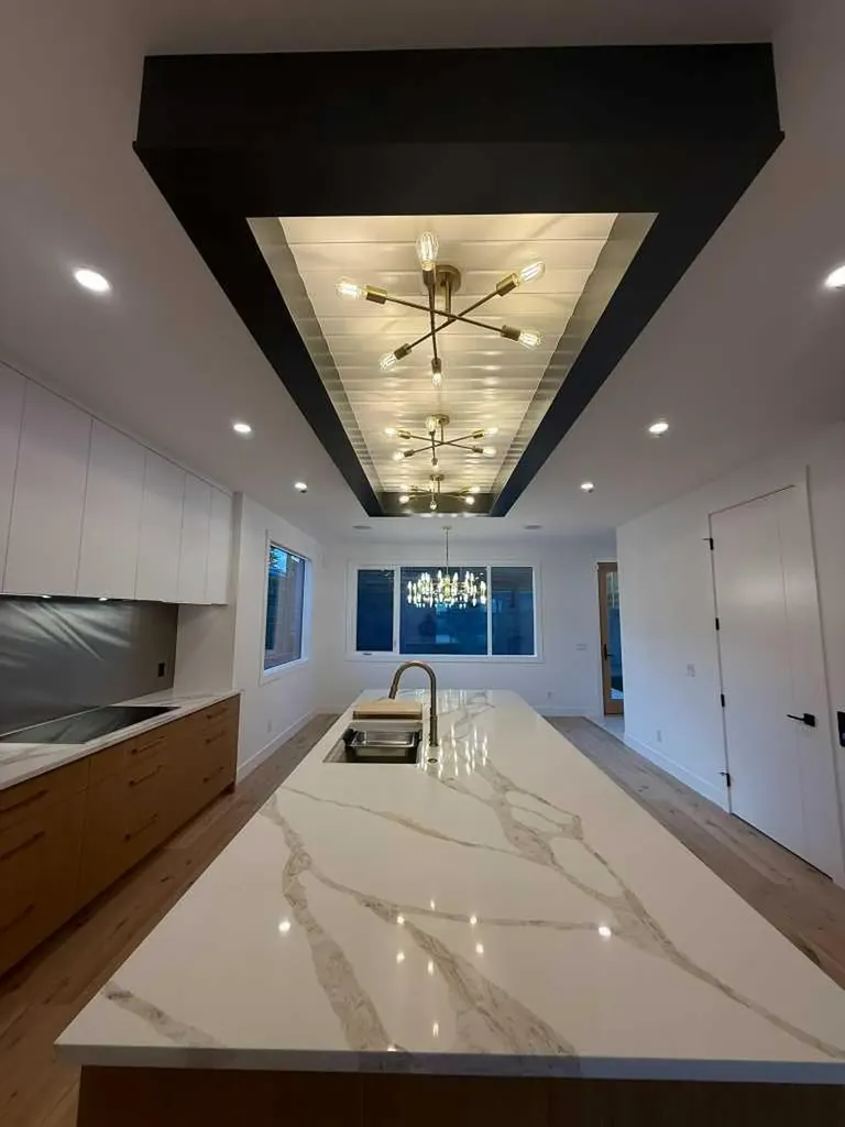 1924 10 Avenue NW Calgary AB T2N1G3