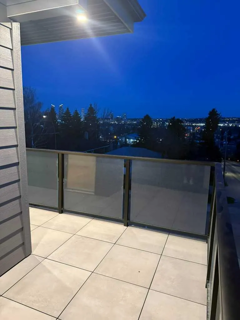 1924 10 Avenue NW Calgary AB T2N1G3