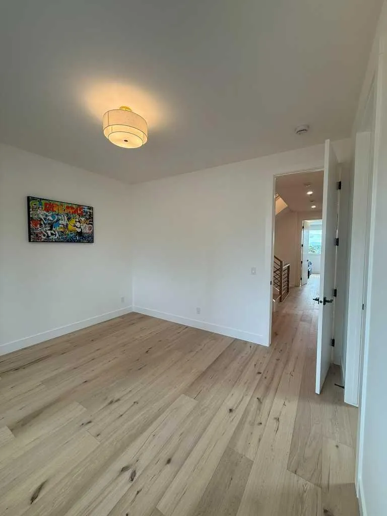 1924 10 Avenue NW Calgary AB T2N1G3