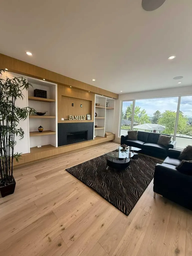 1924 10 Avenue NW Calgary AB T2N1G3