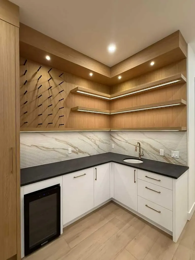 1924 10 Avenue NW Calgary AB T2N1G3