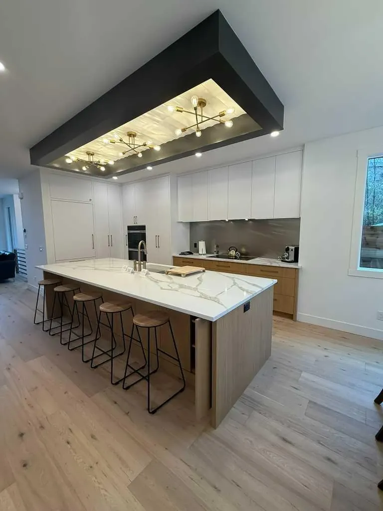 1924 10 Avenue NW Calgary AB T2N1G3