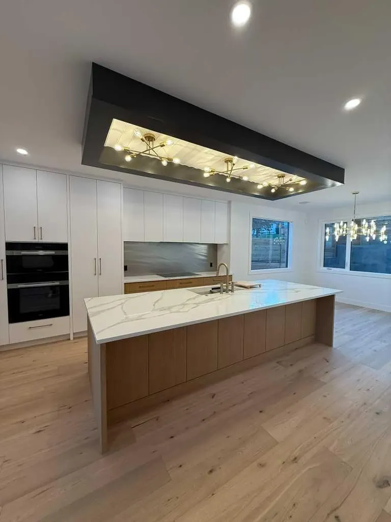 1924 10 Avenue NW Calgary AB T2N1G3