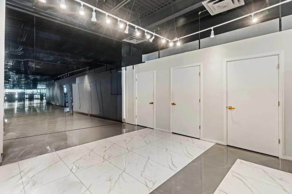 3131 27 Street NE Calgary AB T1Y 0B3