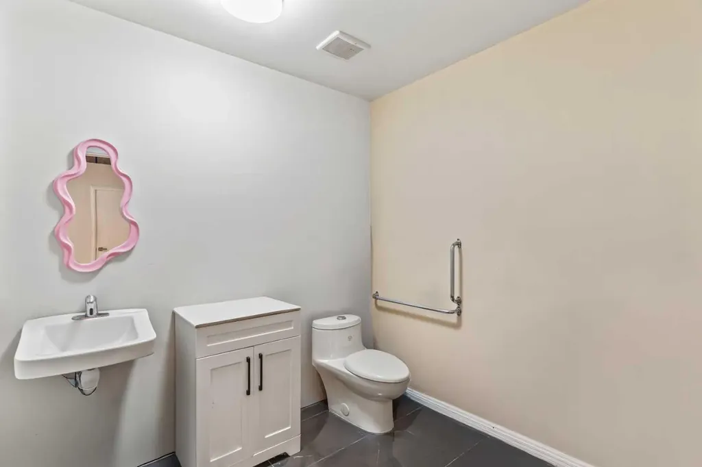 3131 27 Street NE Calgary AB T1Y 0B3