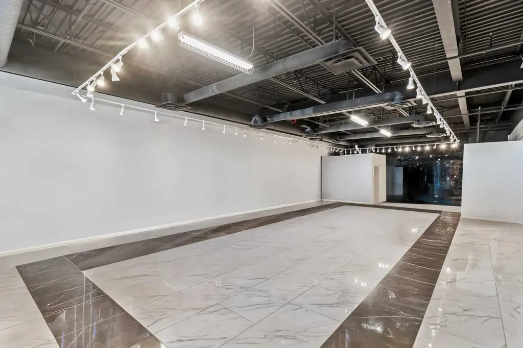 3131 27 Street NE Calgary AB T1Y 0B3