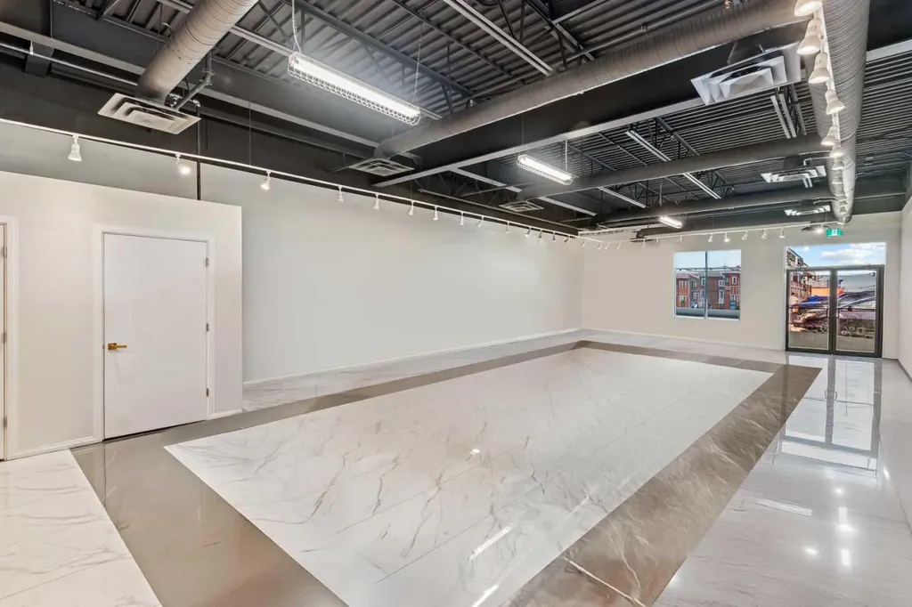 3131 27 Street NE Calgary AB T1Y 0B3