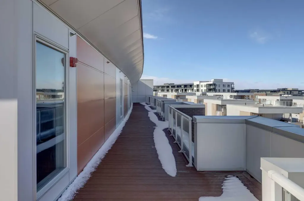 3125 39 Street NW Calgary AB T3E 2C3