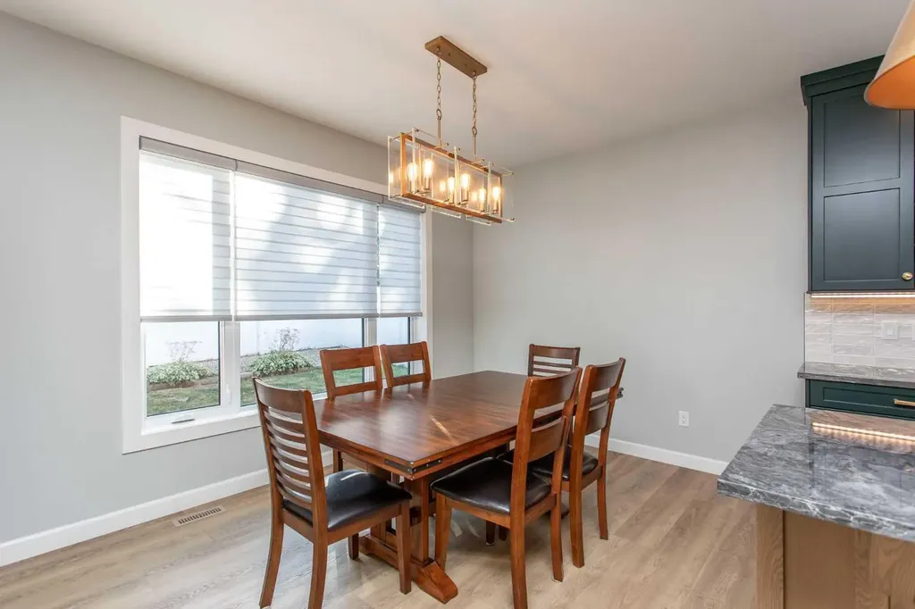 18 Cameron Court Lacombe AB T4L 0K3