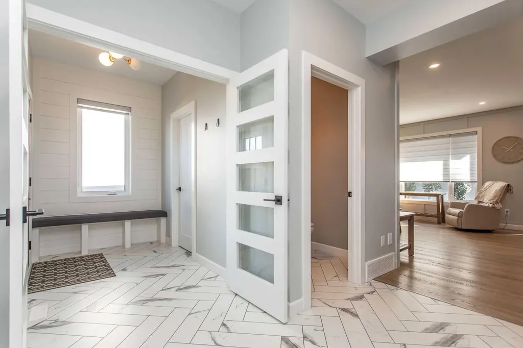 18 Cameron Court Lacombe AB T4L 0K3