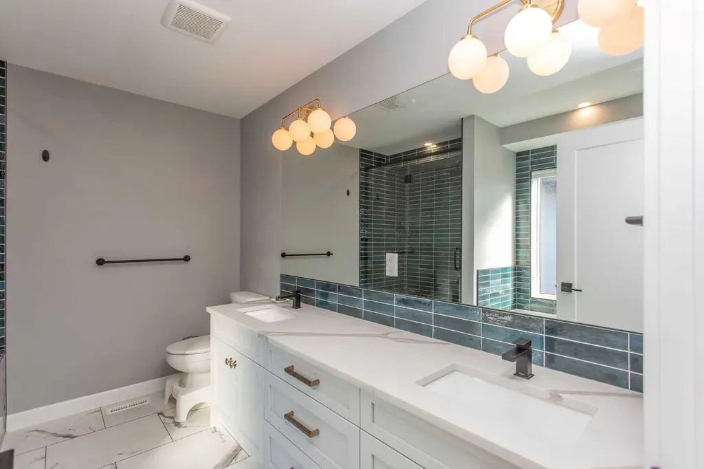 18 Cameron Court Lacombe AB T4L 0K3