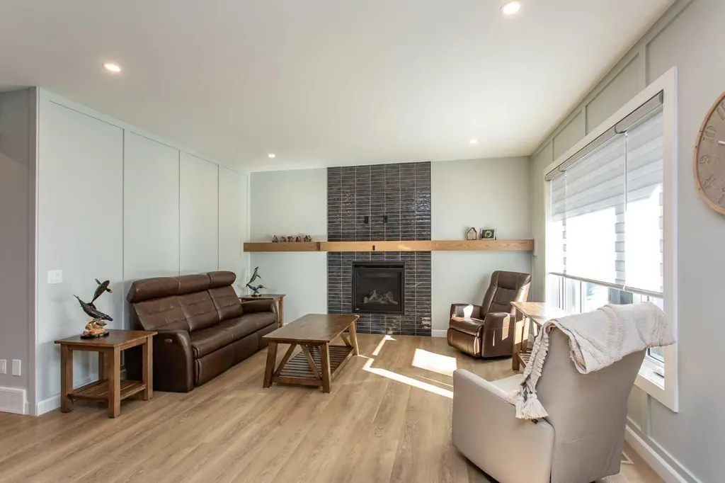 18 Cameron Court Lacombe AB T4L 0K3