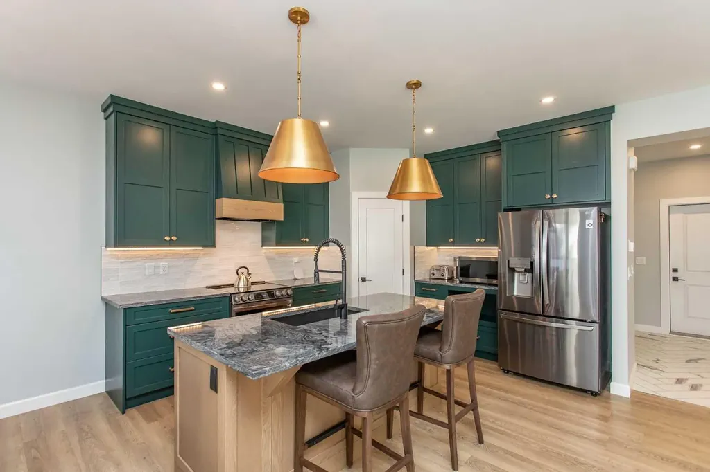 18 Cameron Court Lacombe AB T4L 0K3