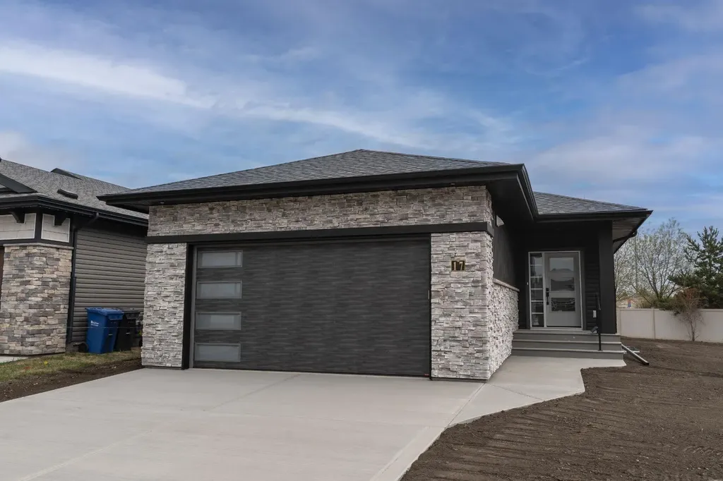17 Tindale Place Red Deer AB T4P 0T8