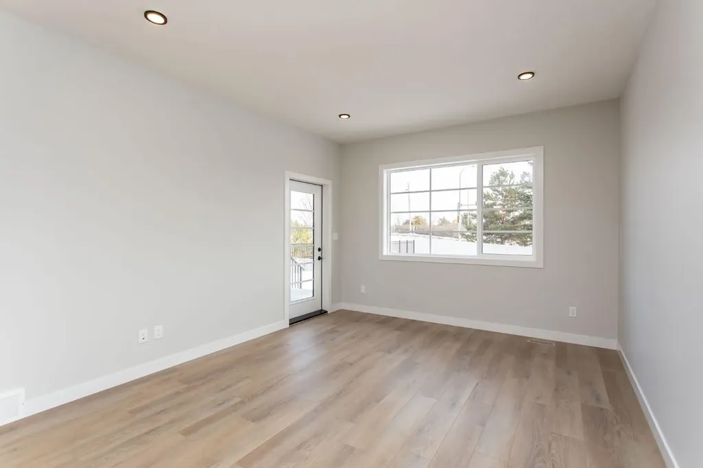 17 Tindale Place Red Deer AB T4P 0T8