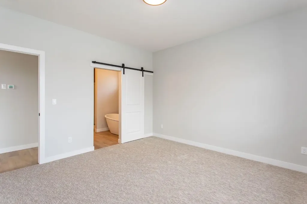 17 Tindale Place Red Deer AB T4P 0T8