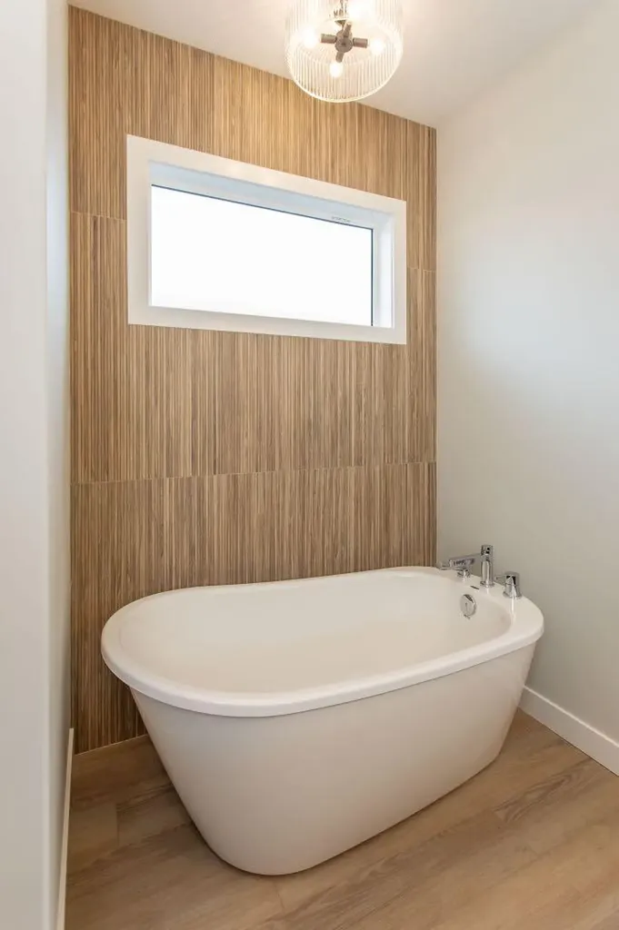 17 Tindale Place Red Deer AB T4P 0T8